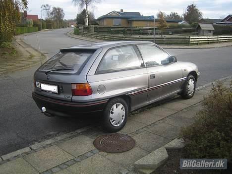 Opel astra 1,6 gl solgt billede 2