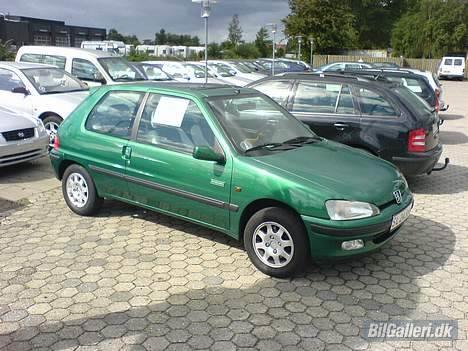Peugeot 106 Roland Garros - Billede fra da jeg var ude og kigge på den! billede 1