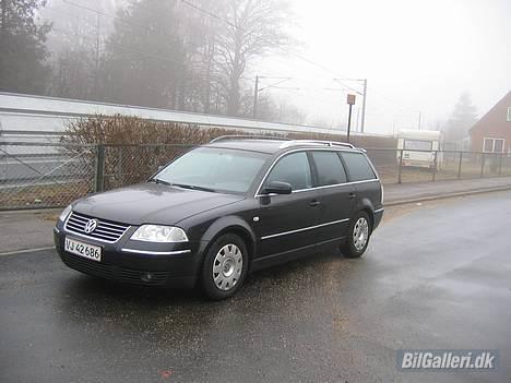 VW -- PASSAT 185 HK --  billede 2