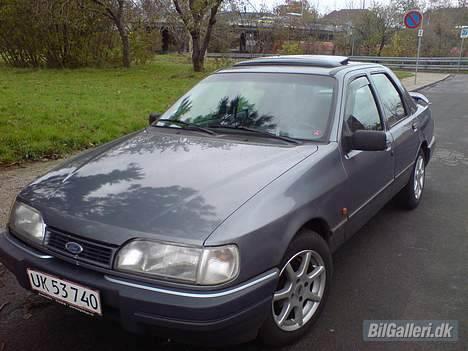 Ford Sierra 2.0i billede 1