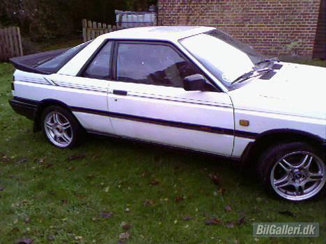 Nissan sunny coupe GTI 16v. billede 9