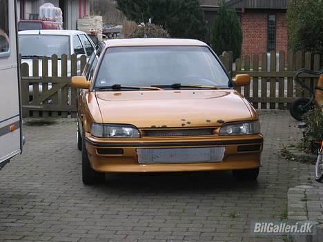 Toyota Corolla 1.3 XL -SOLGT- billede 1