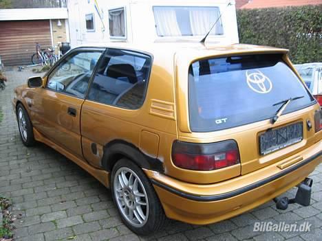 Toyota Corolla 1.3 XL -SOLGT- billede 3