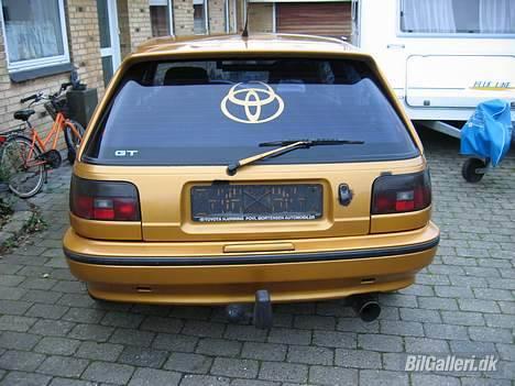 Toyota Corolla 1.3 XL -SOLGT- - Logo´et er blevet fjernet... billede 4