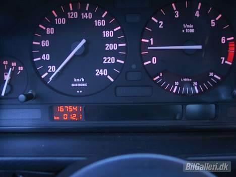 BMW 525i(solgt) billede 11
