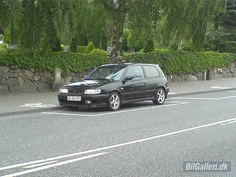 Nissan sunny     SOLGT billede 6