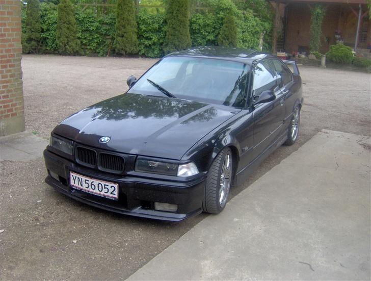 BMW e36 325I Coupé SOLGT! billede 1