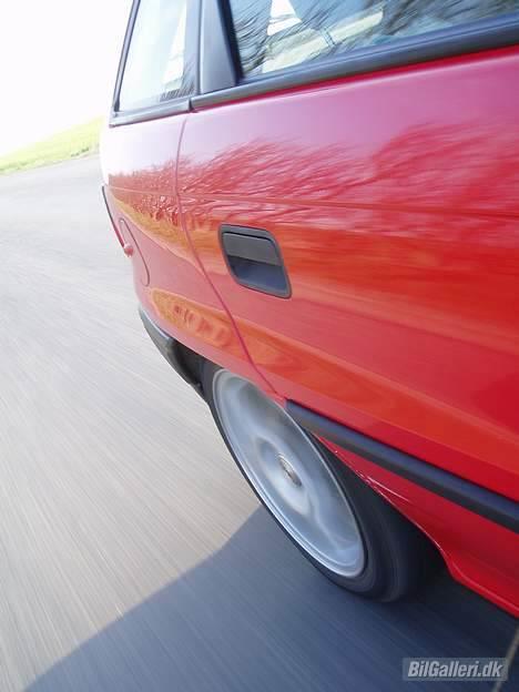 Opel Astra 1,6 16v SOLGT billede 4
