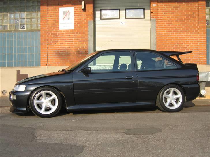 Ford Escort RS Cosworth billede 1