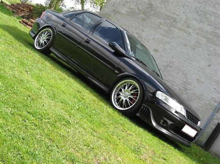 Opel Vectra B i500-R 'SOLGT' billede 2