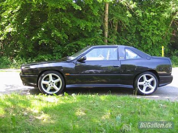 {{currentPhoto.altText}} billede {{currentPhoto.number}}