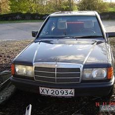 Mercedes Benz 190 D