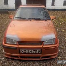 Opel KADETT E GSI   solgt