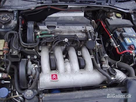 Citroën Xsara VTS 2,0 !!solgt!! - 2,0 vts. med skarpere knaster og power filter. billede 2