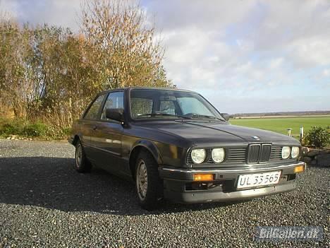 BMW 320I billede 1
