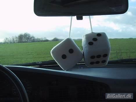 Mazda 626 gt coupe til salg - terninger skal der jo til billede 8