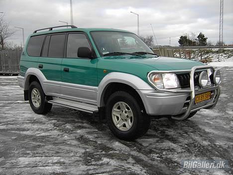 Toyota Landcruiser 3.0 TD solgt billede 4