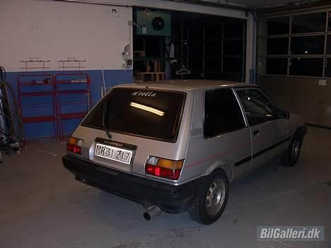 Toyota Corolla [Æ' Rolla] R.I.P - Bagrude er tonet, og grimme vintersko billede 13