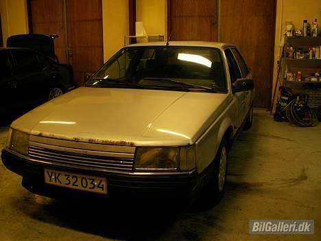 Renault 25 Vinterbåd -SOLGT- - Den franske hatteræser billede 1