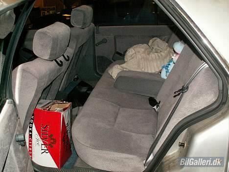 Renault 25 Vinterbåd -SOLGT- - Le bagsæde billede 6