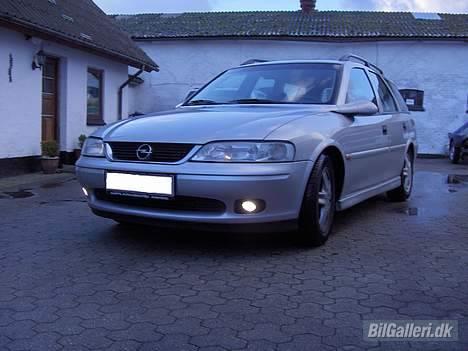 Opel vectra B 2,0 16v (Solgt) billede 1