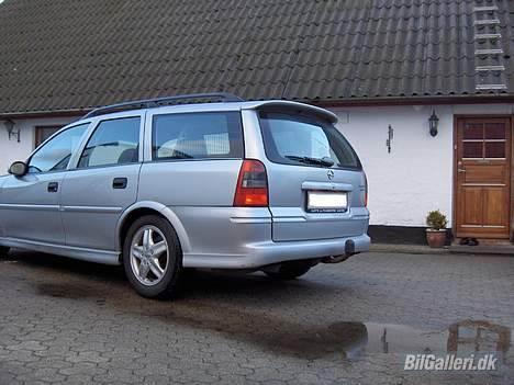Opel vectra B 2,0 16v (Solgt) billede 3