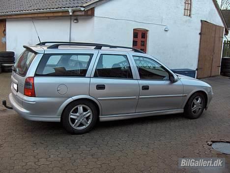 Opel vectra B 2,0 16v (Solgt) billede 4
