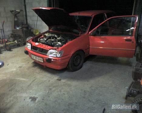 Ford fiesta 1,8i sport solgt billede 5