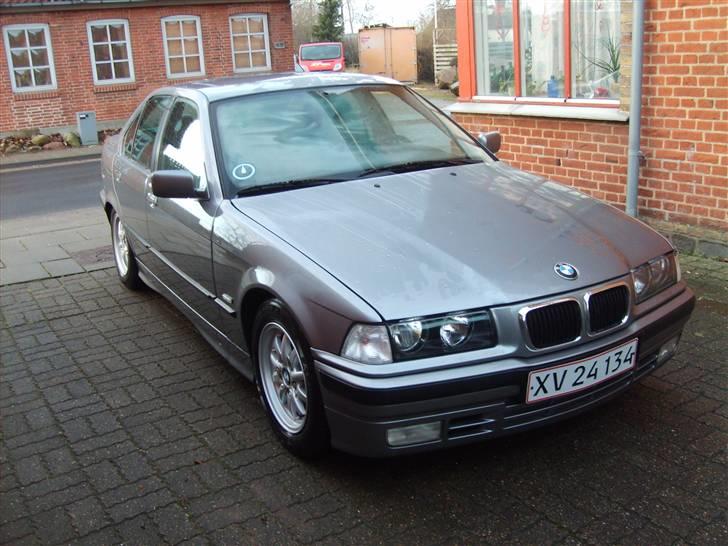 BMW 320 i E36 6 Cylinder  billede 4