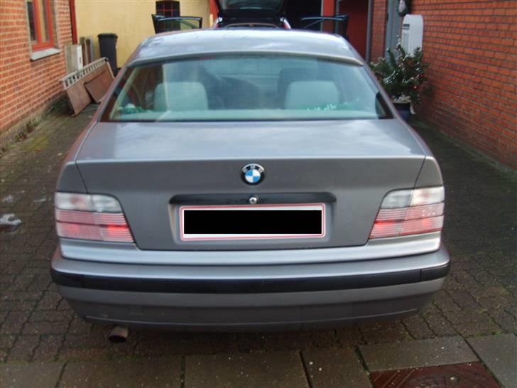 BMW 320 i E36 6 Cylinder  billede 8