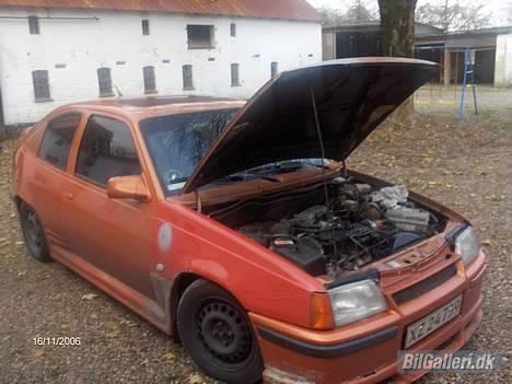 Opel KADETT E GSI   solgt billede 2