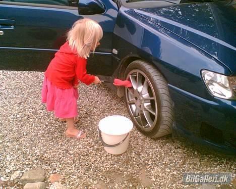 Peugeot 306 (407 LOOK) - De kan ligeså godt lære det i en tidlig alder:-) Tak for hjælpen... billede 18