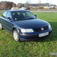 VW Passat limosine (SOLGT)