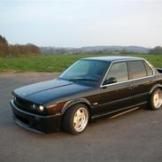 BMW E30 325i (Solgt)