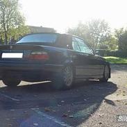BMW 325i Cab