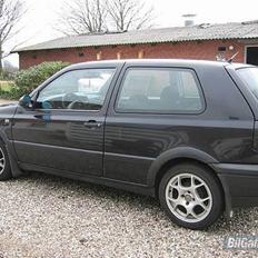 VW Golf III    BYTTET
