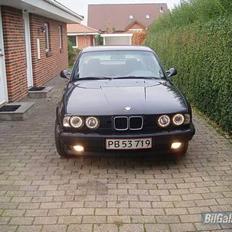 BMW 520i 24v solgt