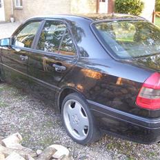 Mercedes Benz C250
