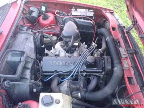 Volvo 360 GL 2,0 VINTERBIL billede 8