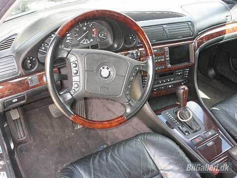 BMW 750i billede 3