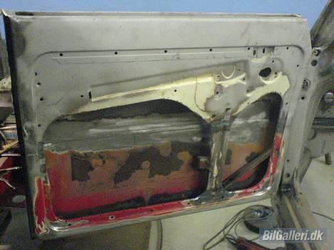 VW 1200 Cabriolet - Nu med døre MED bund i! Ærgeligt jeg glemte at tage et billede før billede 9