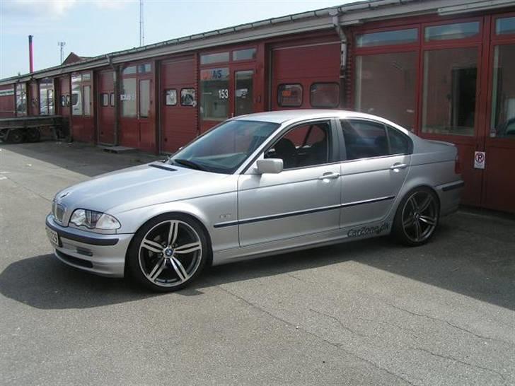 BMW E46 * SOLGT* billede 2
