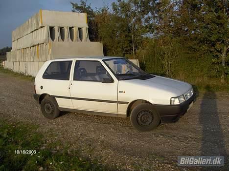 Fiat uno 1,1 billede 1