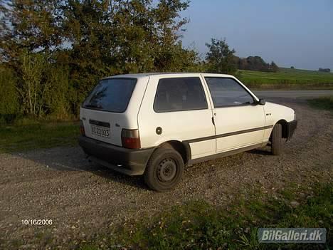Fiat uno 1,1 billede 2