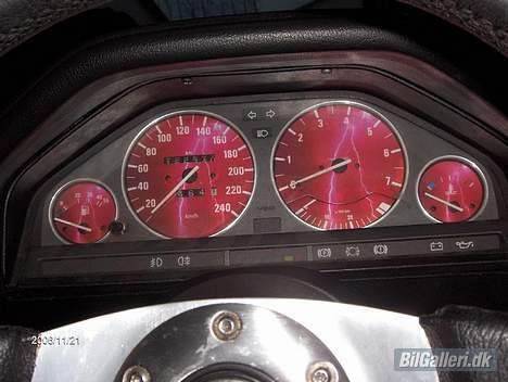 BMW e30 320i (donorbil) - Lige et billede mere af urskiverne billede 11