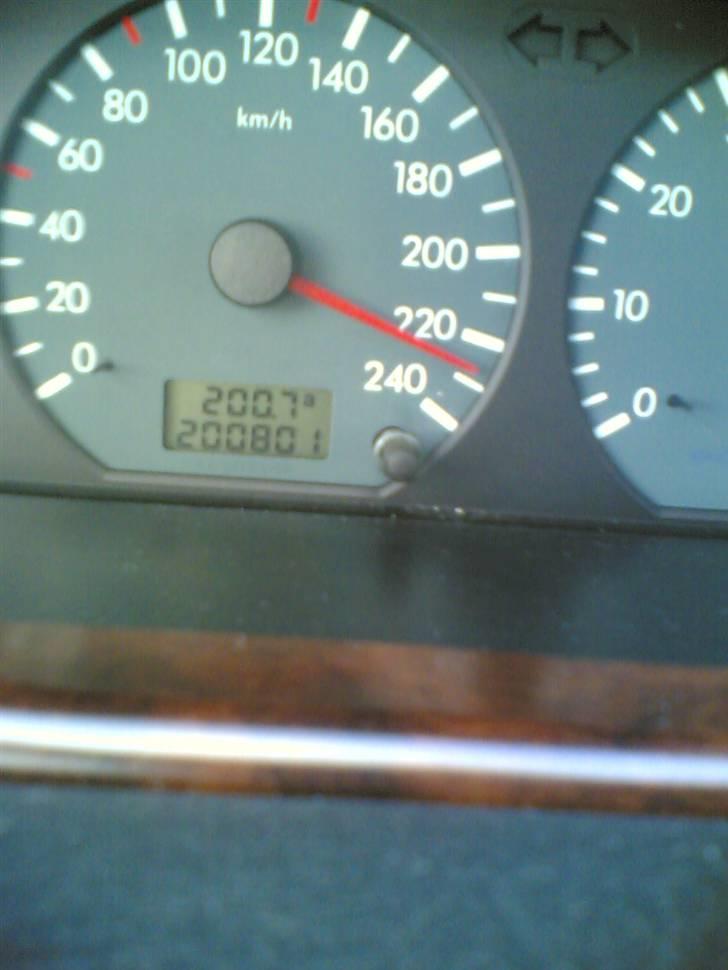 Citroën Xantia Turbo Activa  - den trækker let og ubesværet et godt styk over 200 billede 9