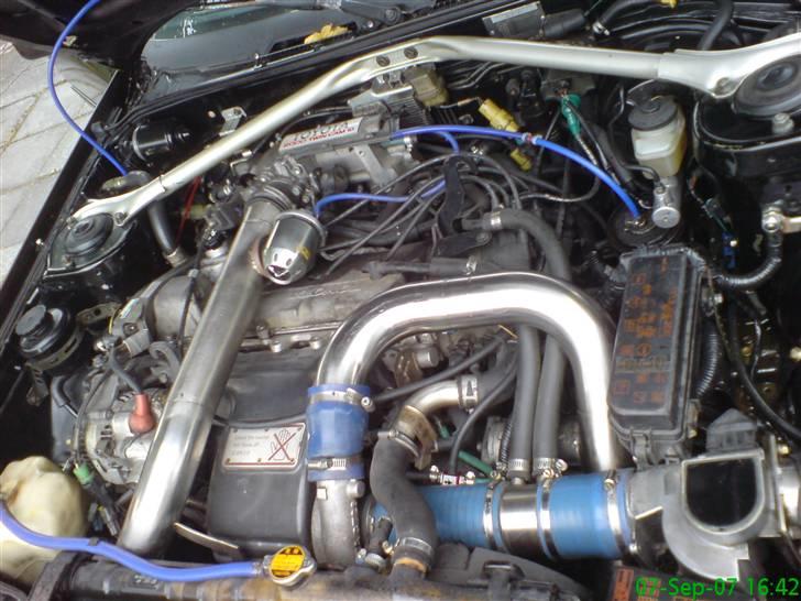 Toyota celica GT 4WD - den nye motor bare den er bygget lidt om :D billede 4