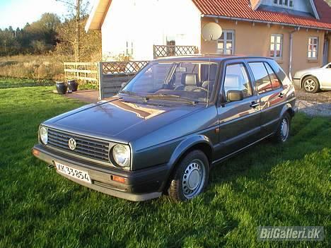 VW Golf 2 CL 1.6 - Billeder som den stod da jeg sku sælge den !! Den er fanme flot og vedligeholdt :D billede 4