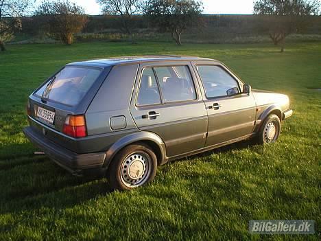 VW Golf 2 CL 1.6 - Billeder som den stod da jeg sku sælge den !! Den er fanme flot og vedligeholdt :D billede 5