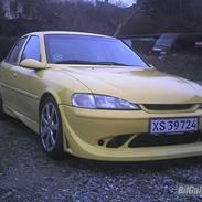 Opel Vectra B 1.8 16v Solgt